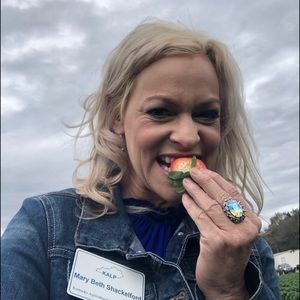 Meet your Posher, Mary beth